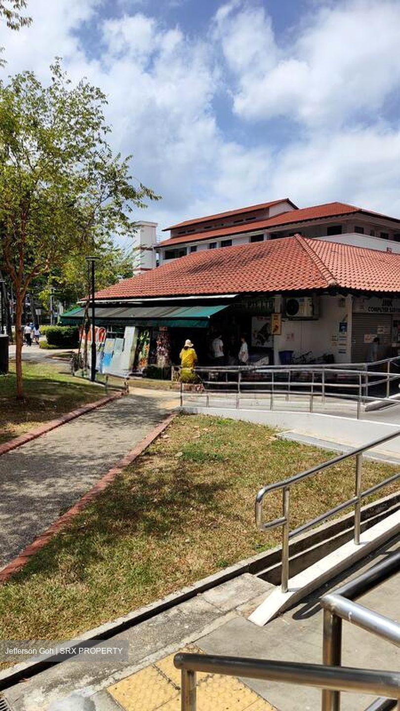 Bedok Reservoir Road (D16), Shop House #524707911